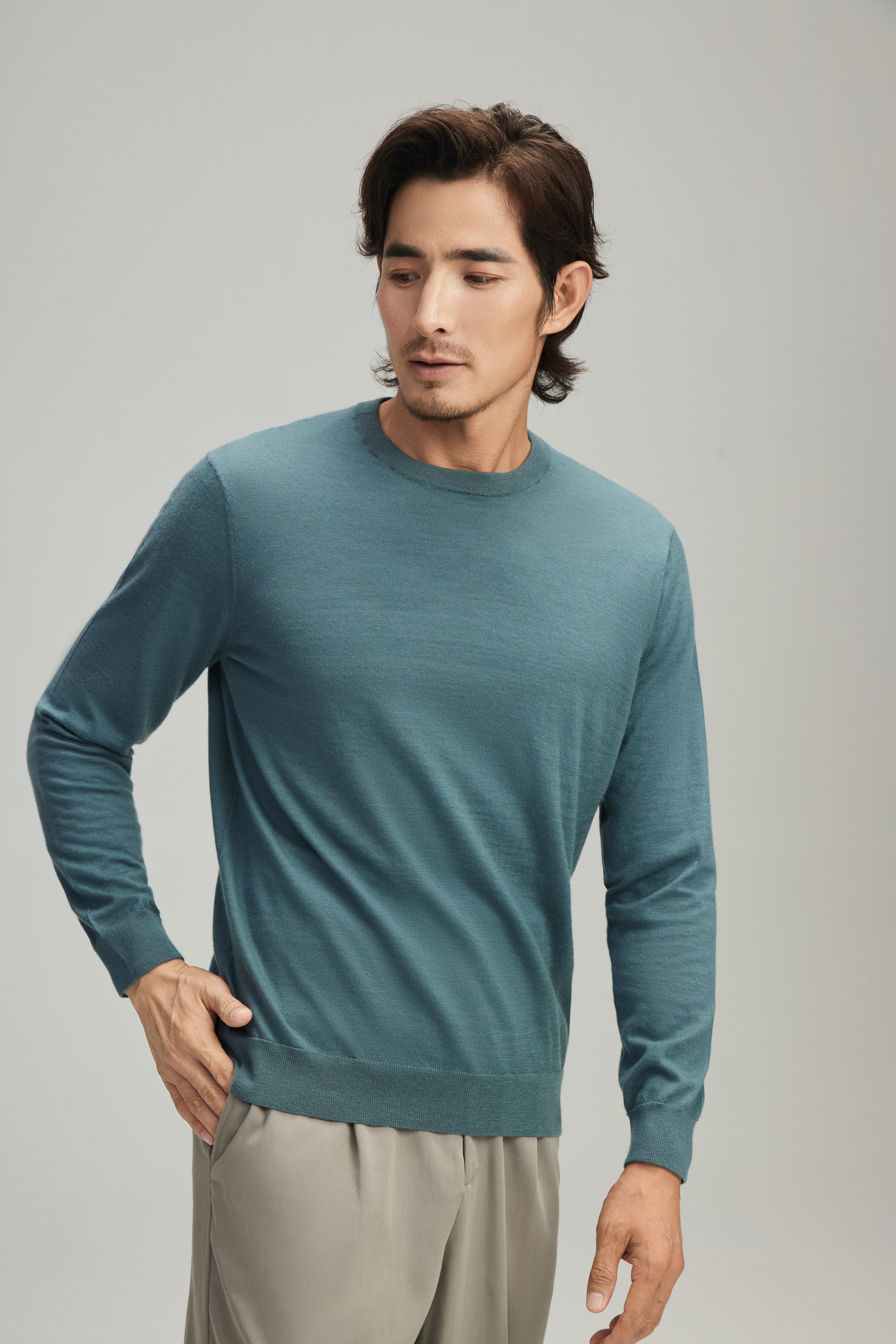 Worsted Crew Neck Cashmere Pullover