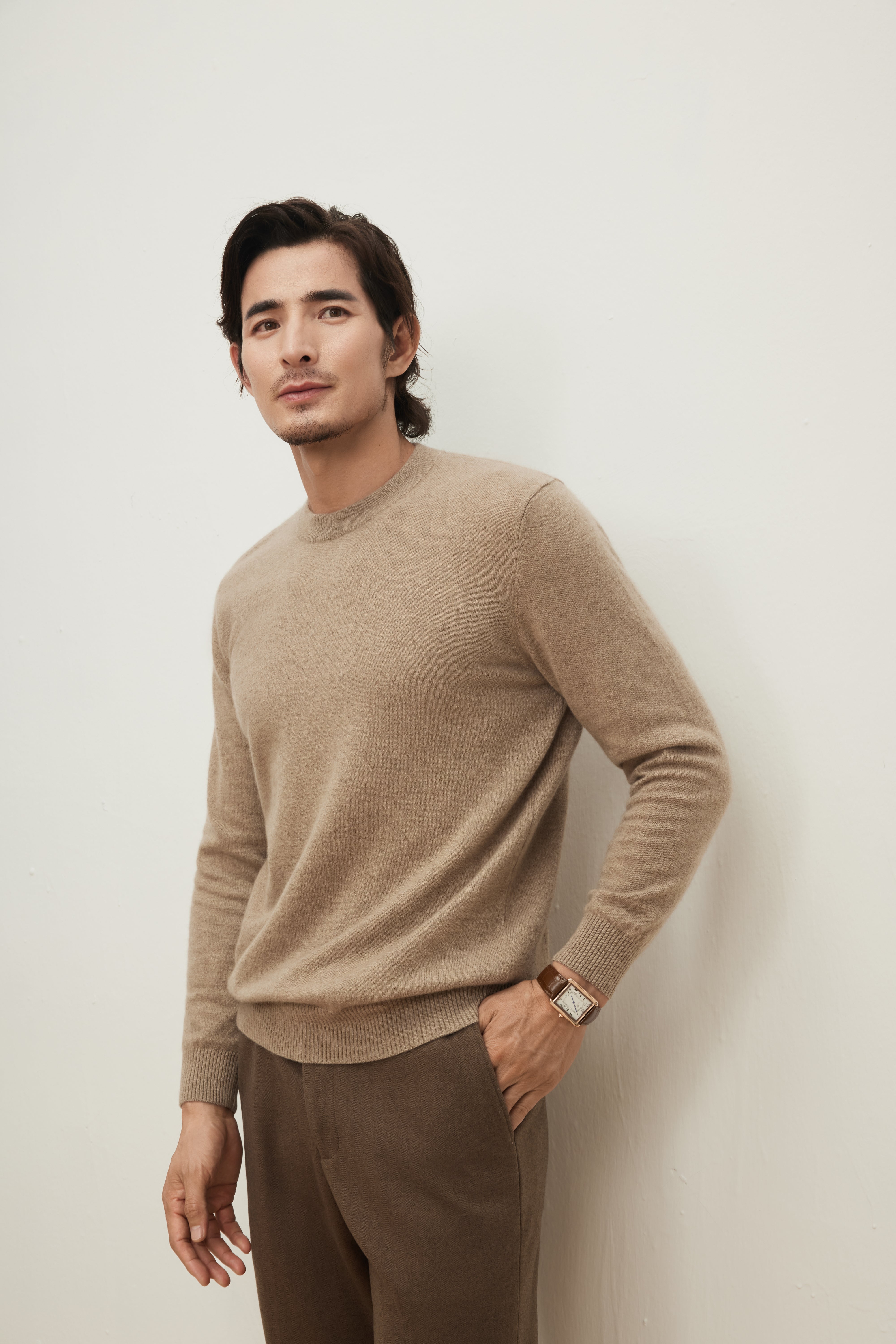 Basic Round Neck Cashmere Sweater