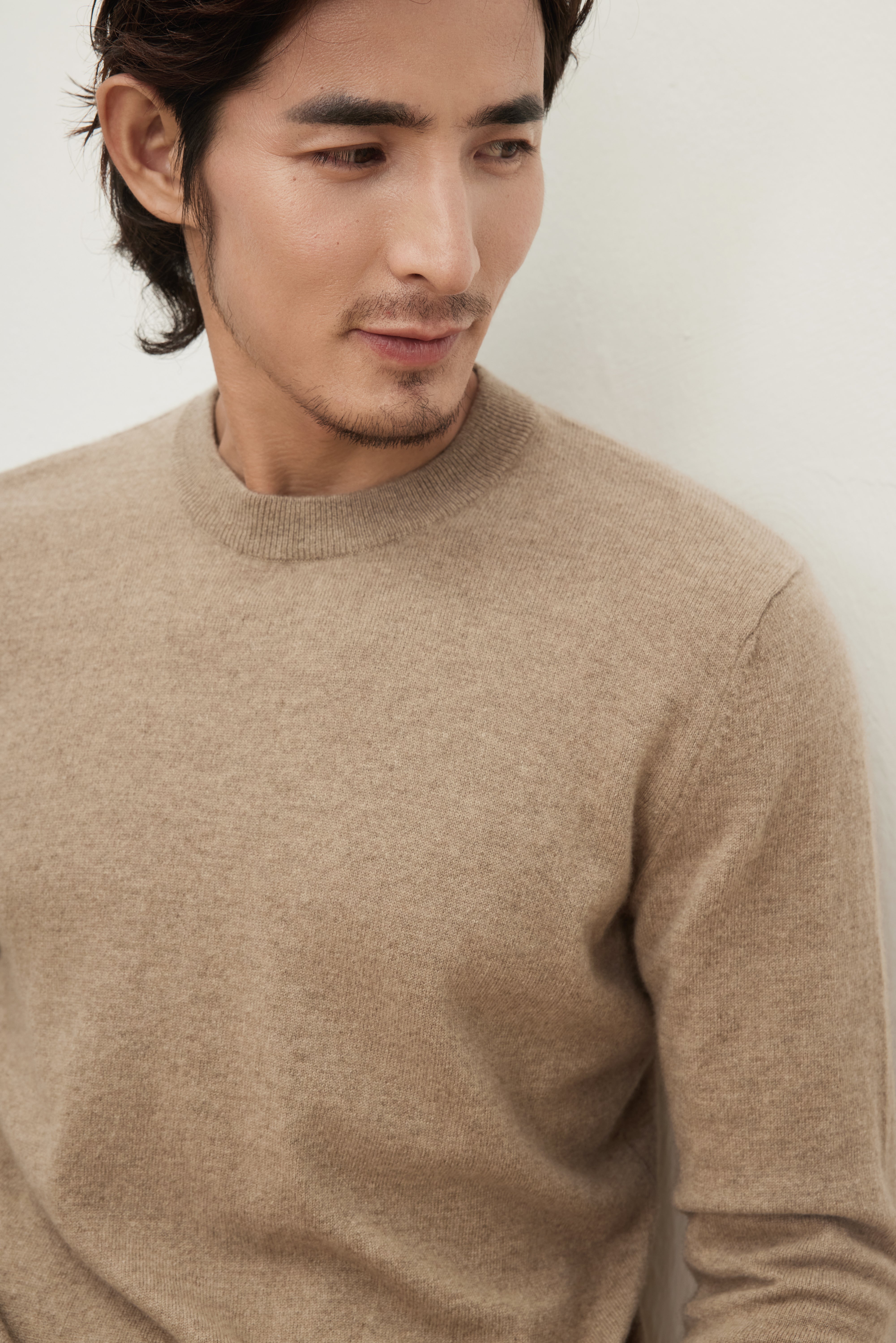 Basic Round Neck Cashmere Sweater