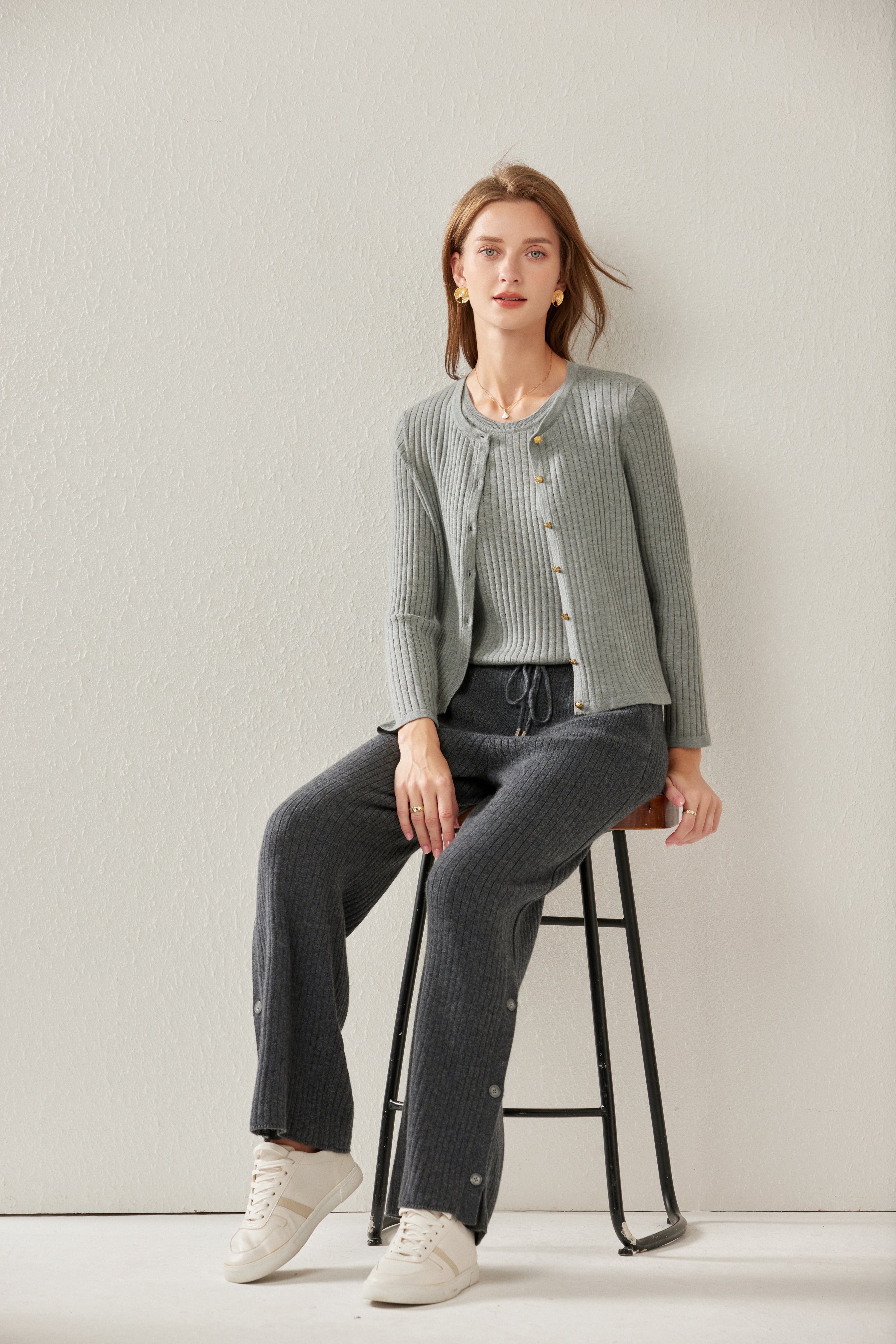 Worsted Crew Neck Cardigan