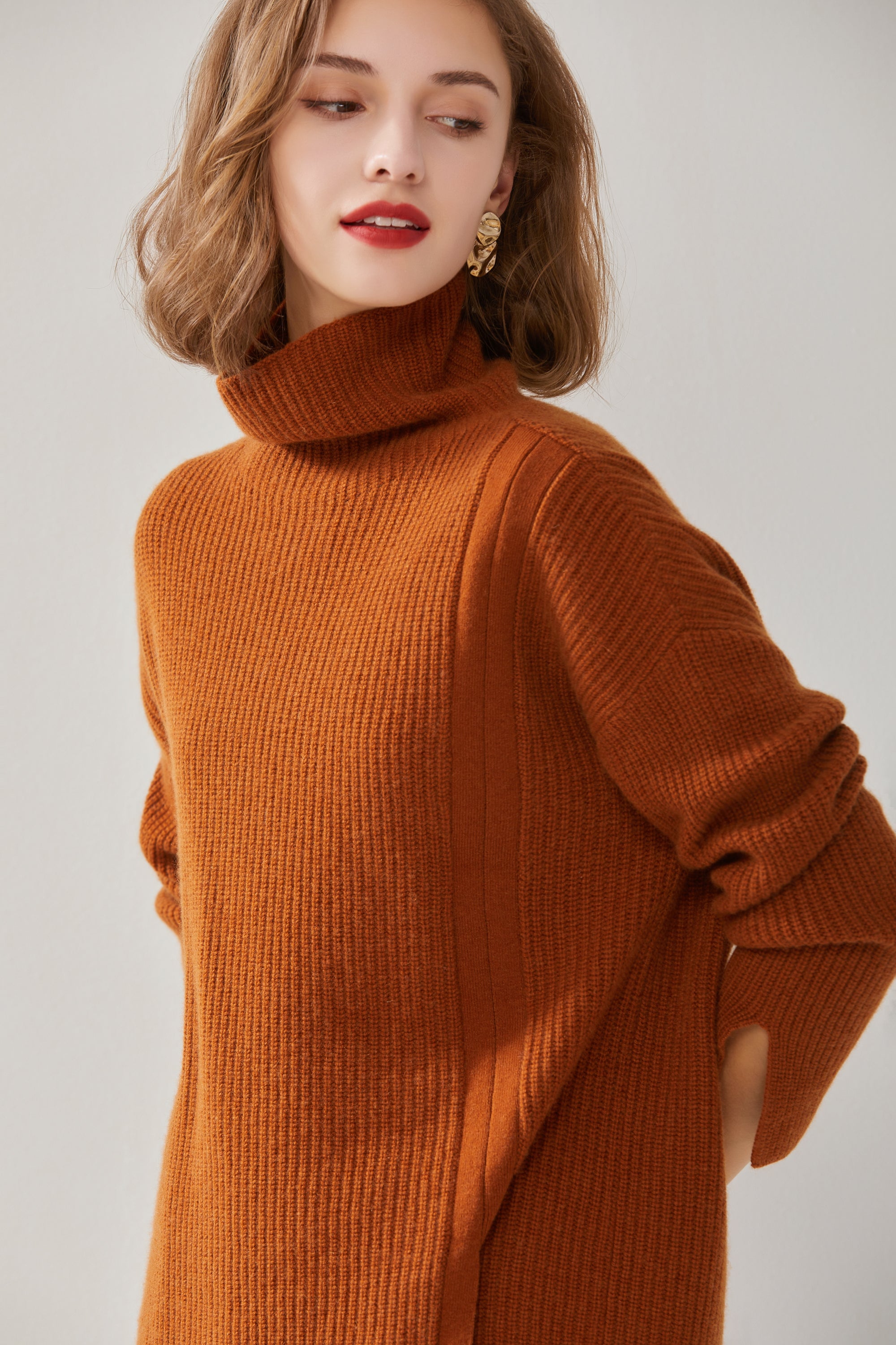 Self-contained Dingle-line Color Matching Pullover
