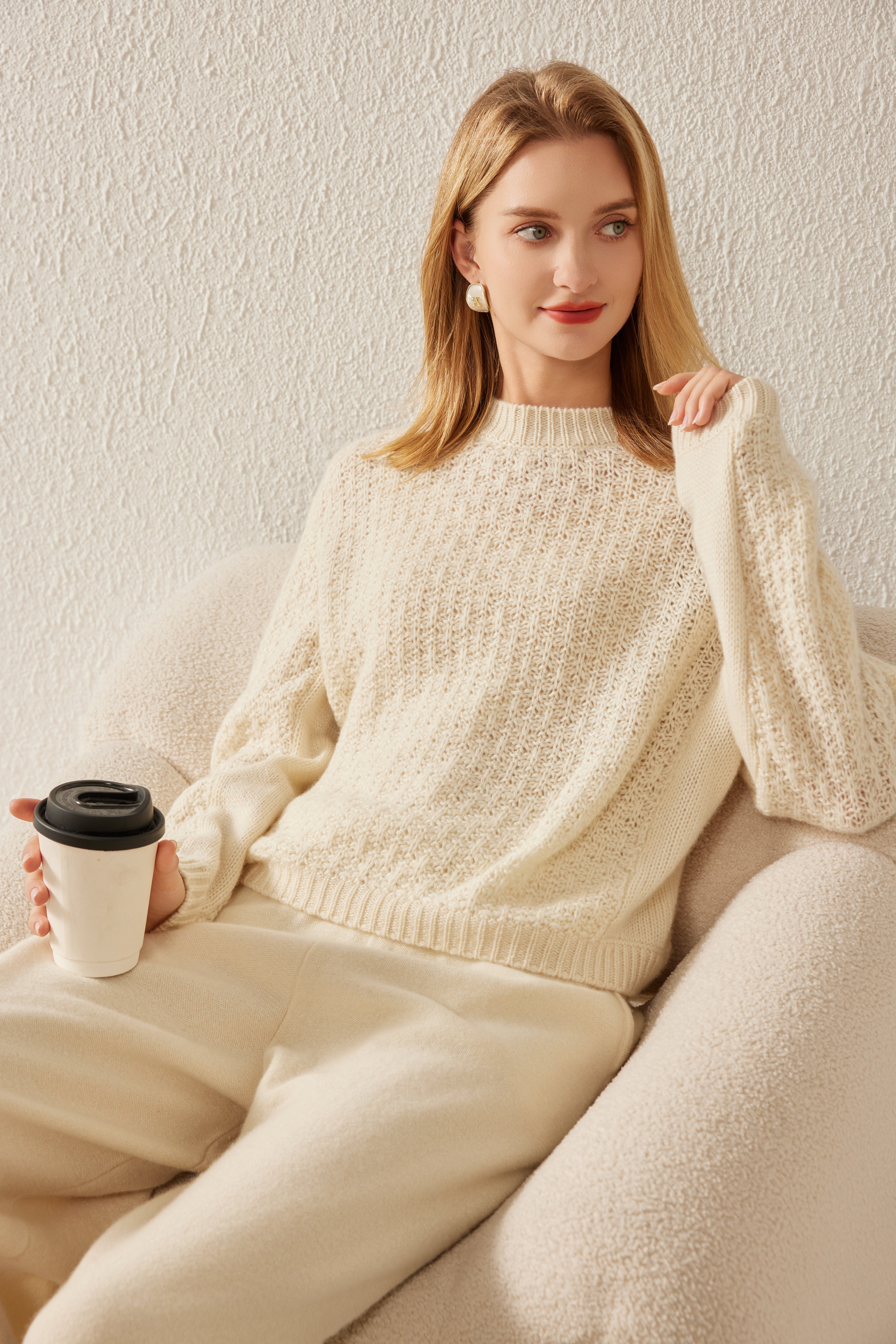 Round Neck Floral Pullover