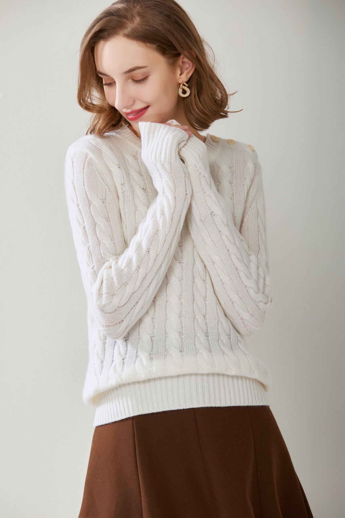 Crew Neck Cable Pullover