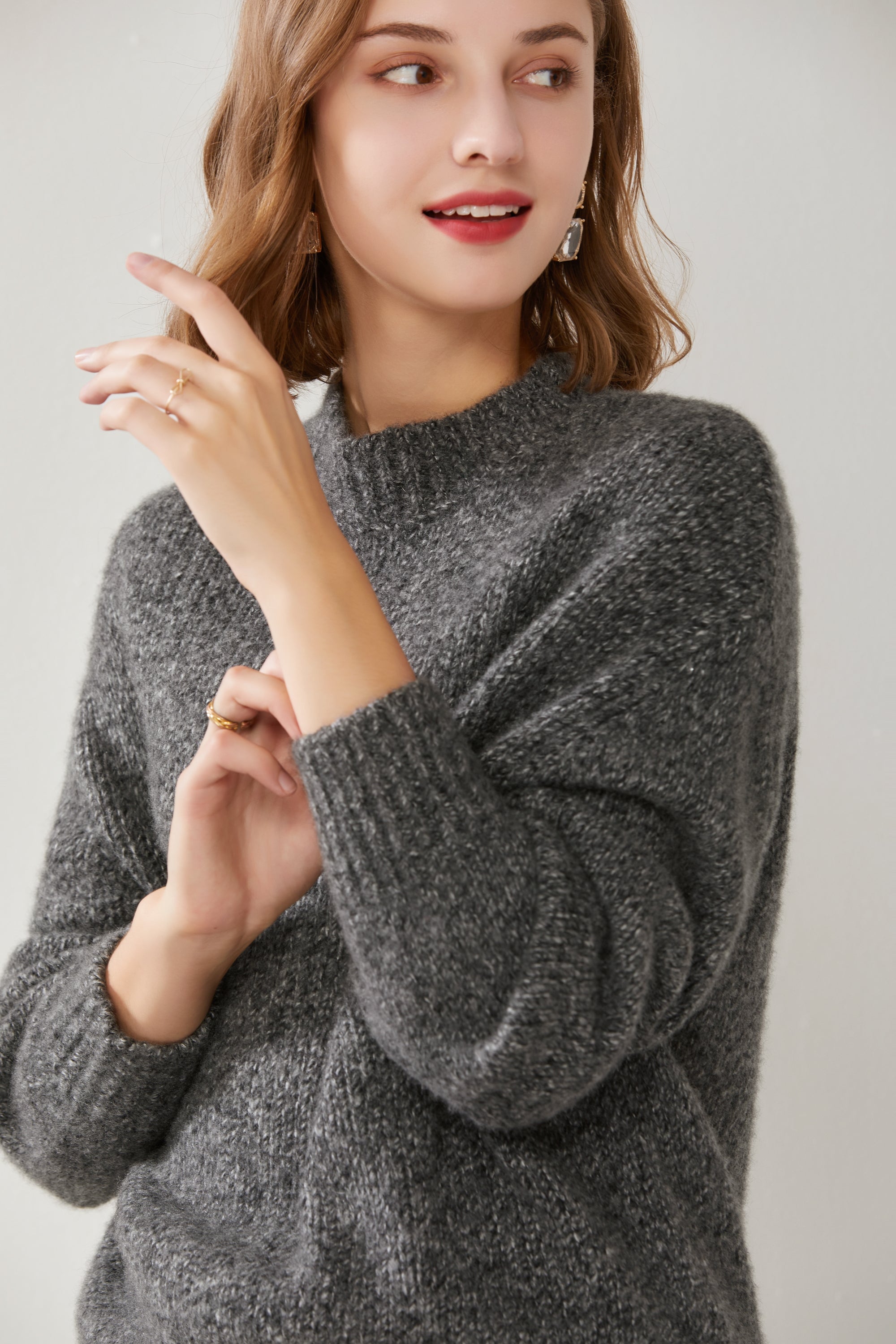 Round Neck Thickened  Pullover SQ00341-1