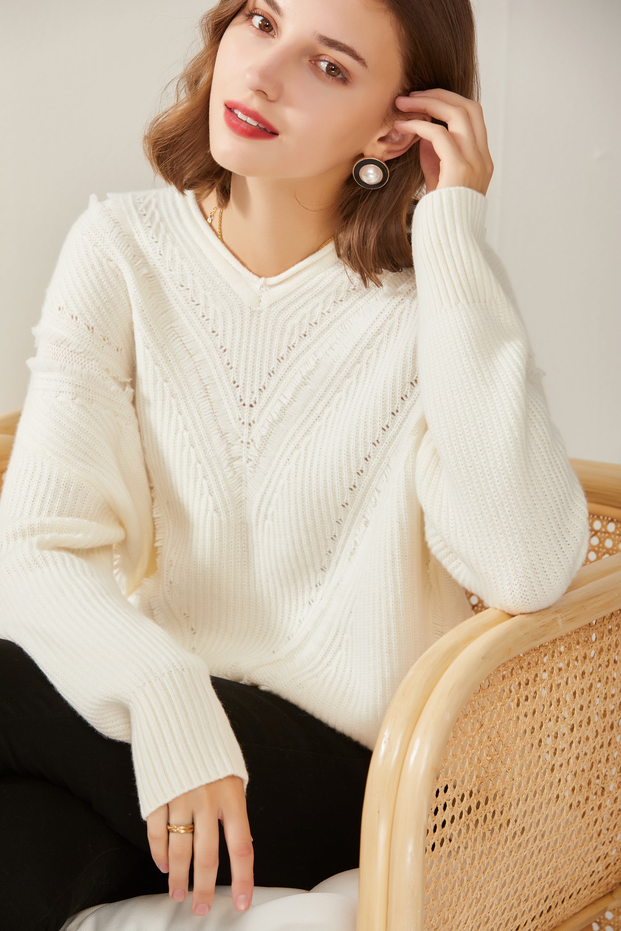 V-neck Single-line Fringe Pullover