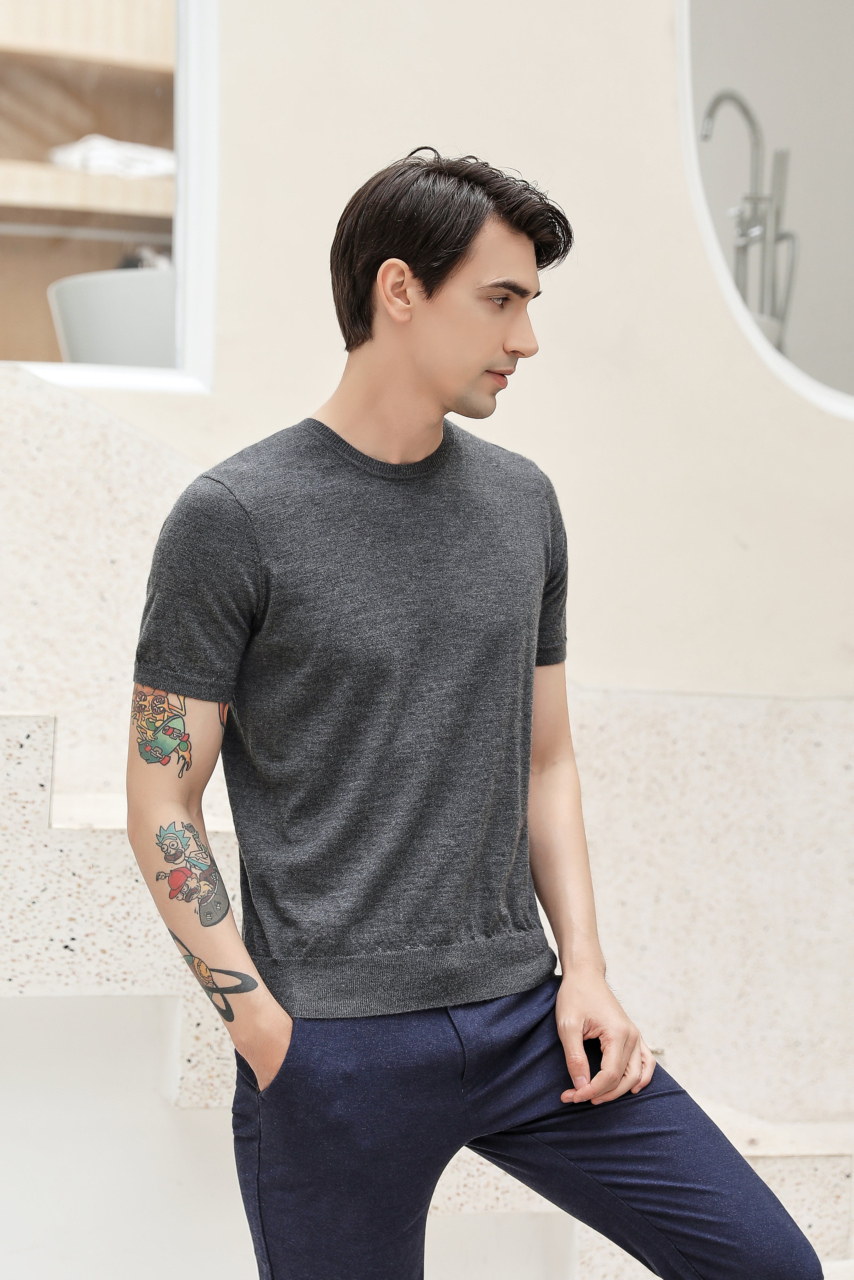 Round Neck Short Sleeves
