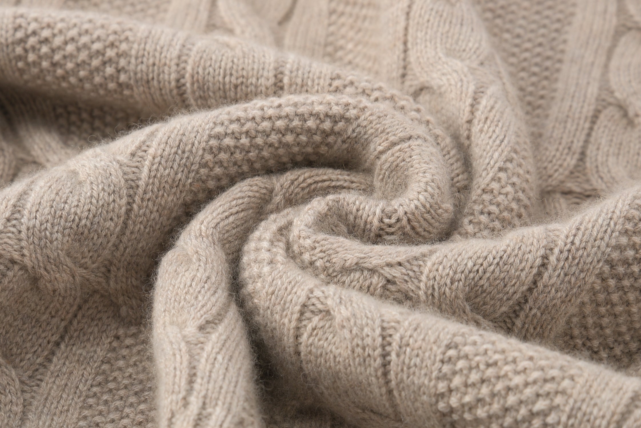 Turtleneck Thick Cable Pullover