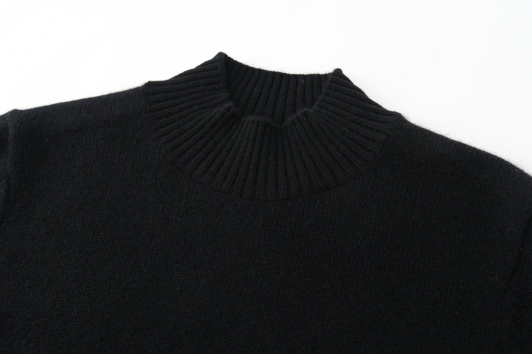 Half Turtleneck Thick Pullover