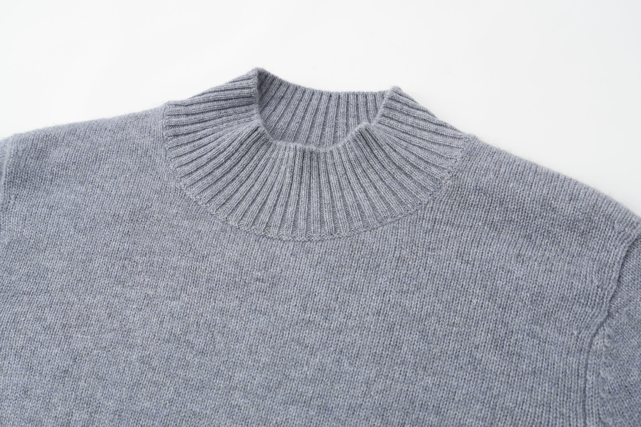 Half Turtleneck Thick Pullover