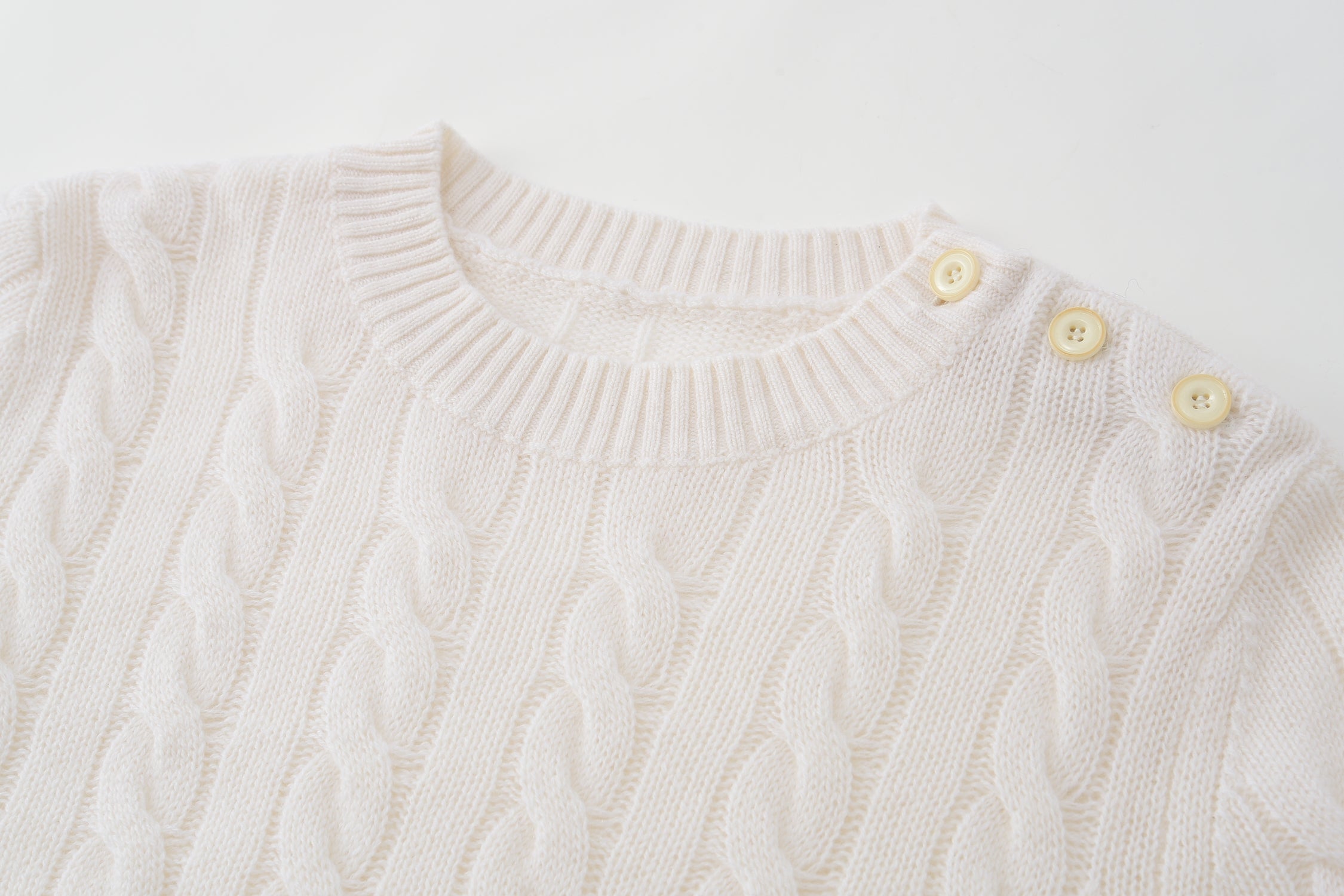Crew Neck Cable Pullover