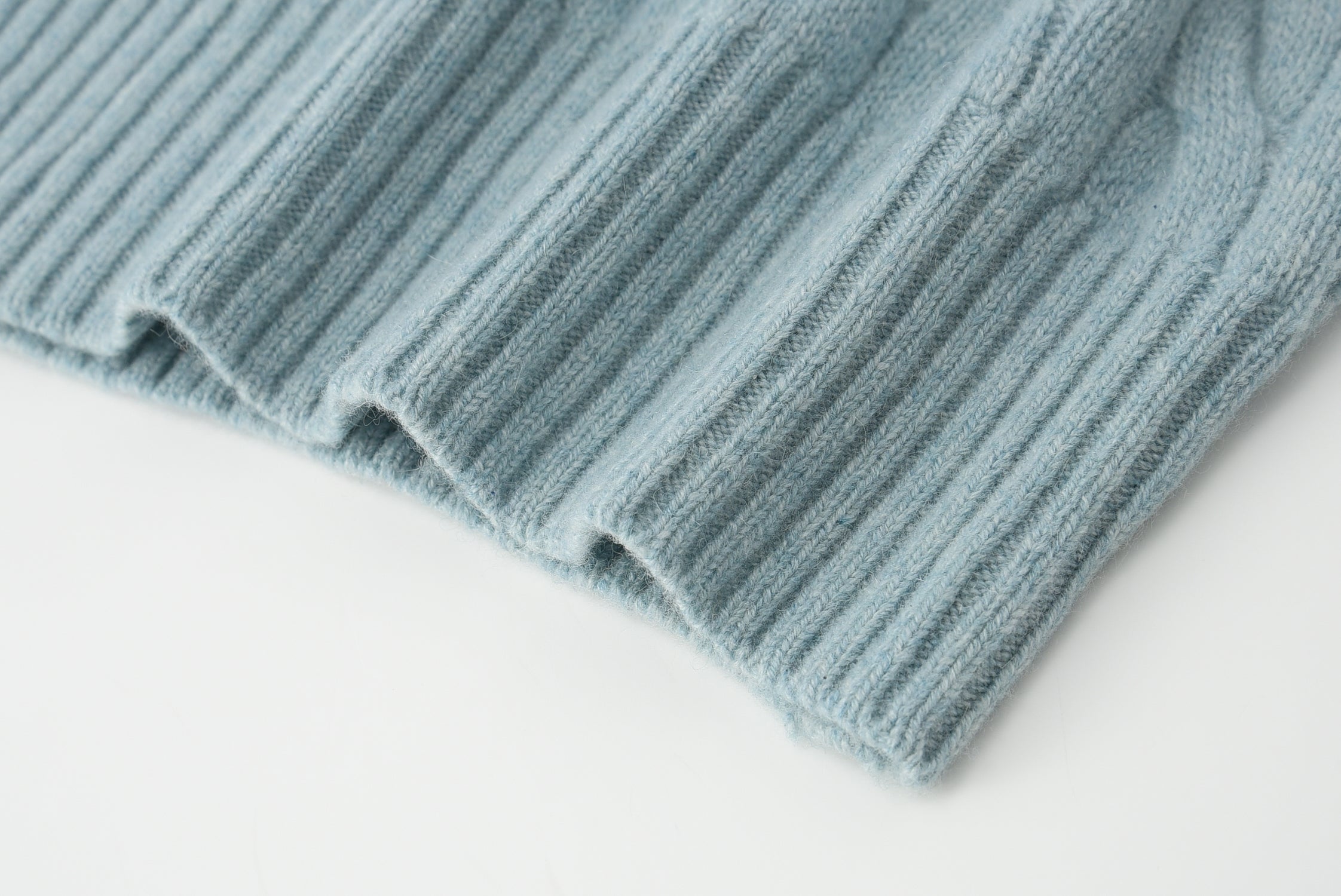 Crew Neck Cable Pullover