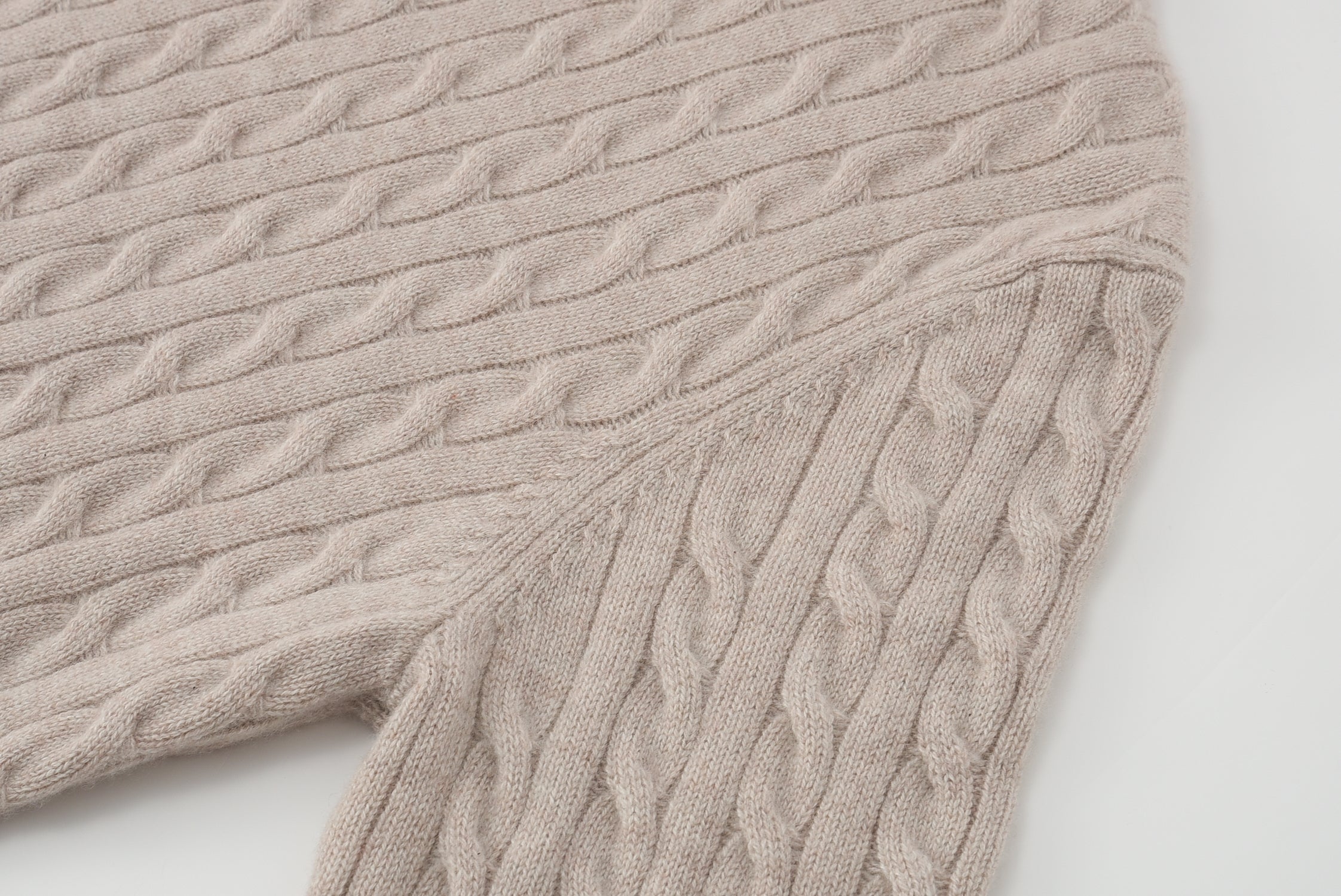 Turtleneck Thick Cable Pullover