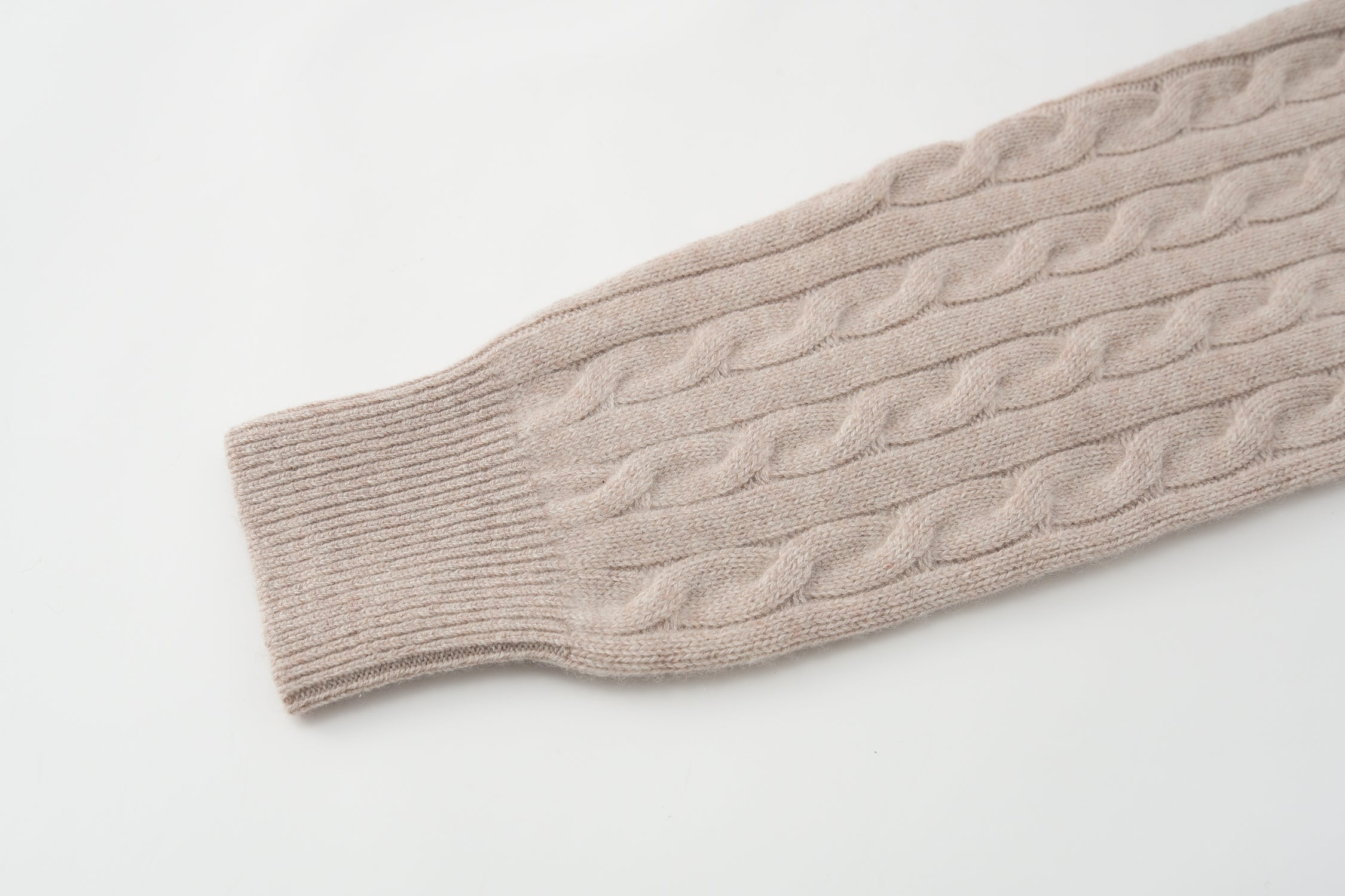 Crew Neck Thickened Cable Knit Cashmere Pullover