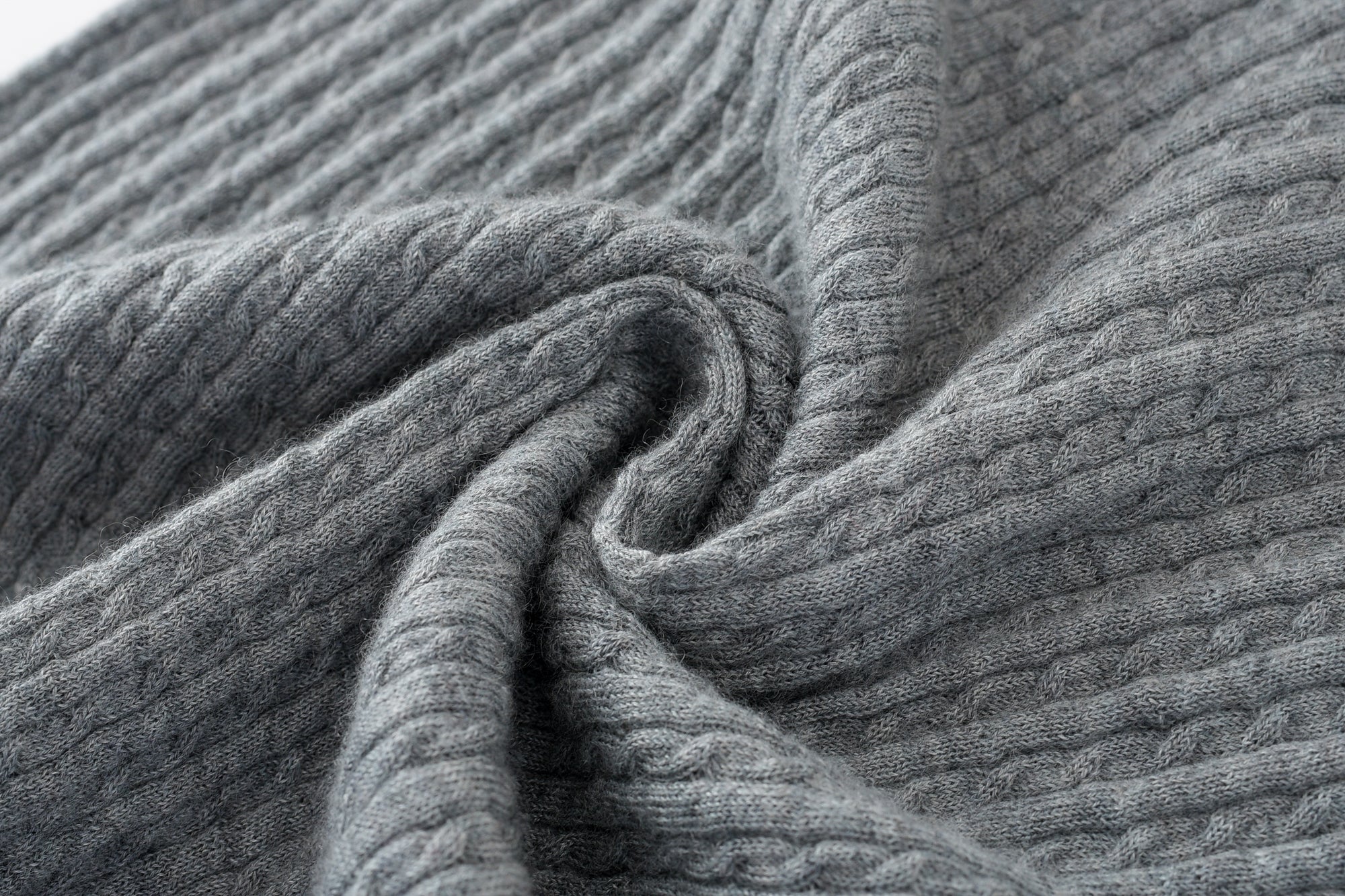 Worsted Crew Neck Cable Pullover
