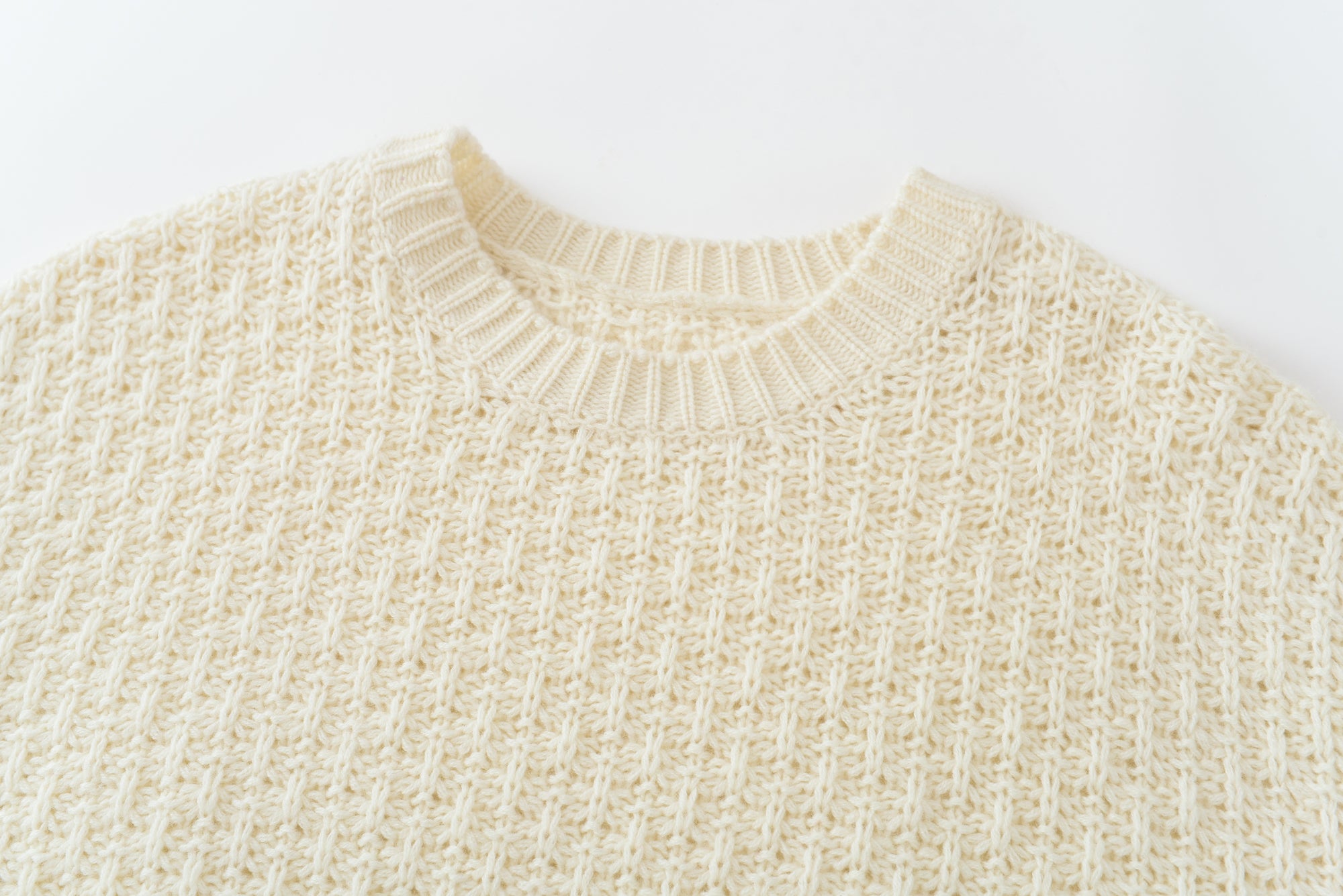 Round Neck Floral Pullover