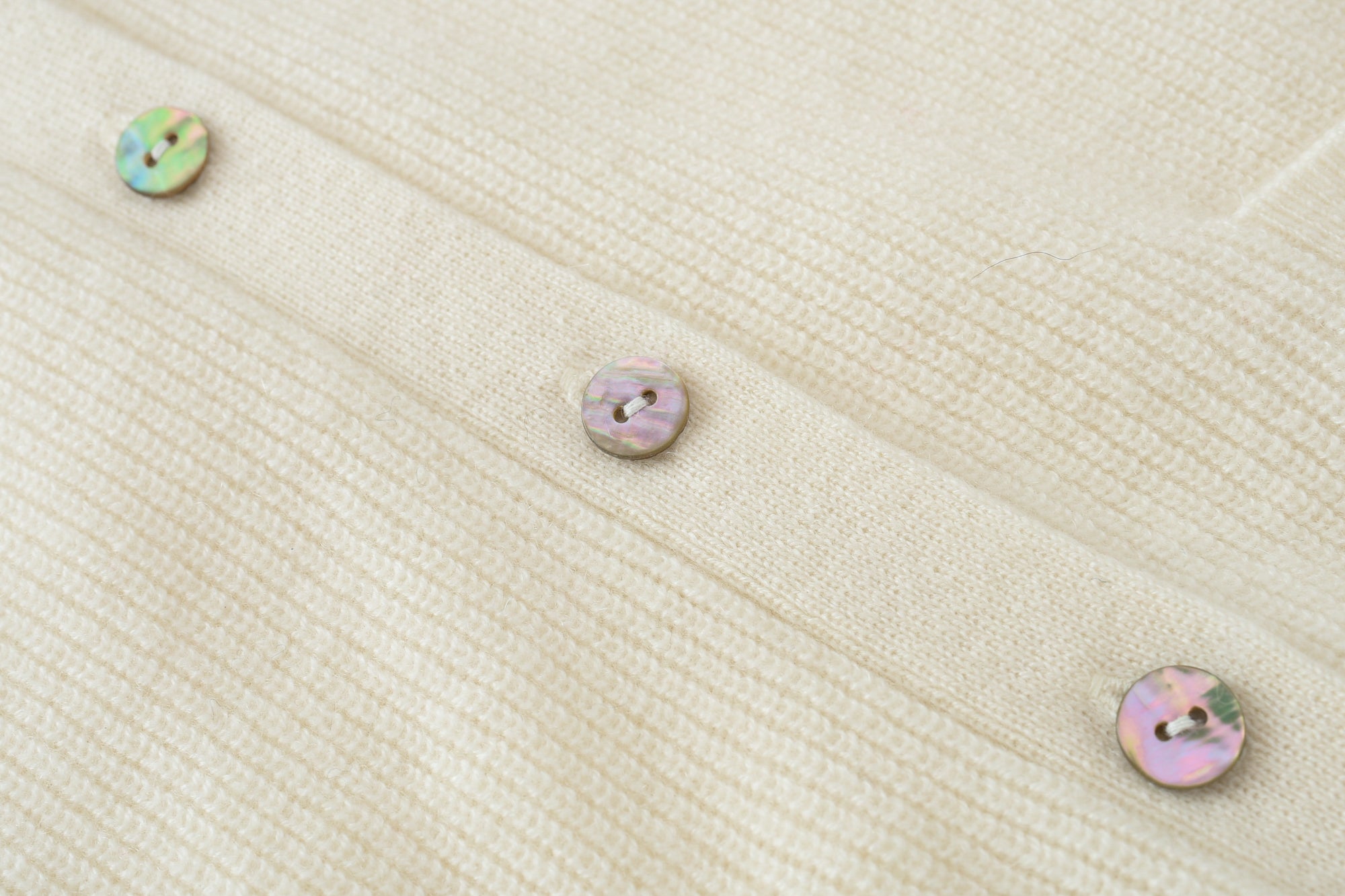 V-Neck Single-Breasted Cardigan