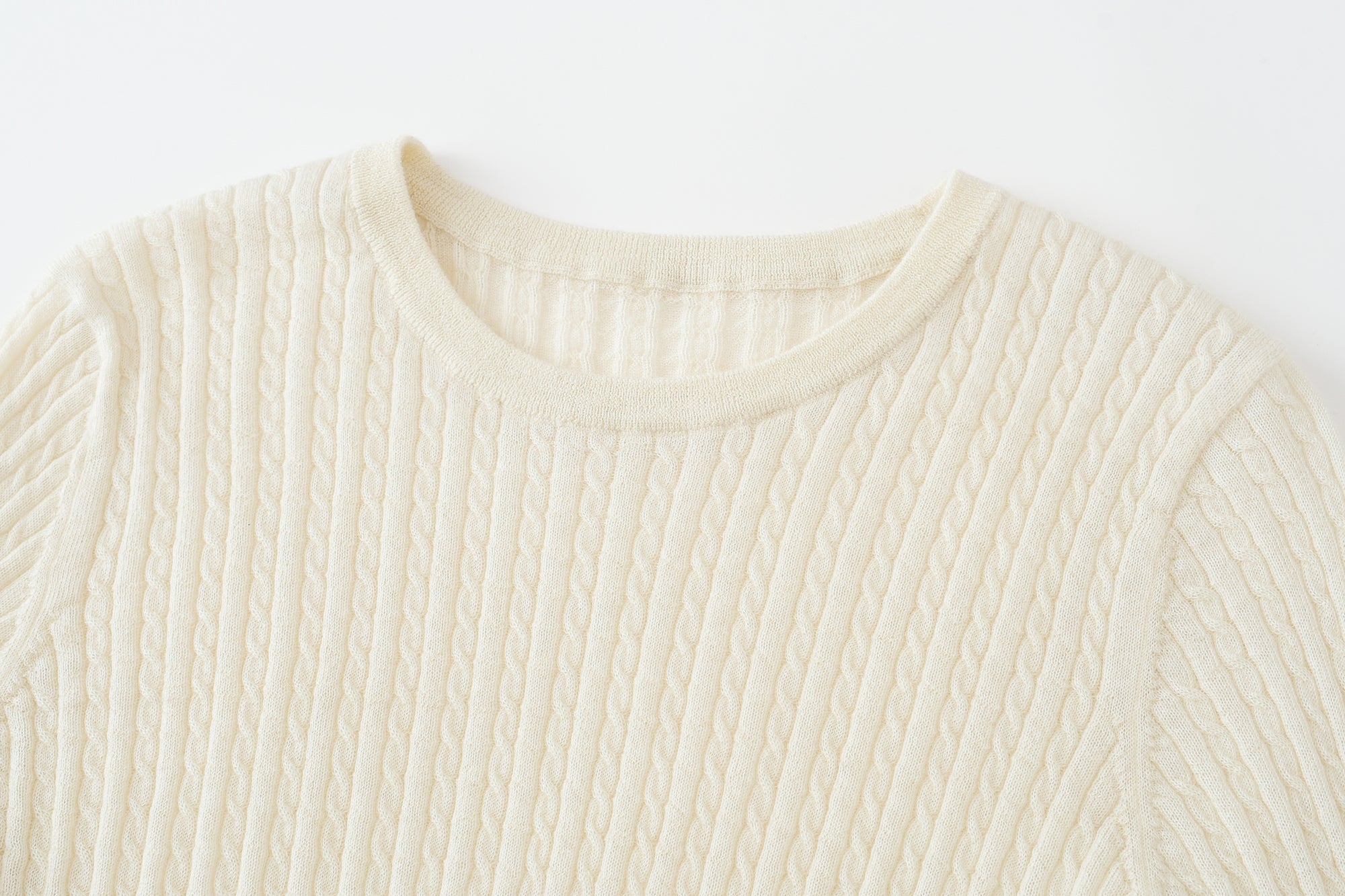 Worsted Crew Neck Cable Pullover