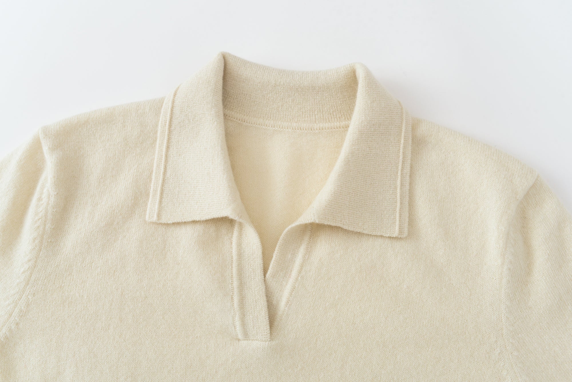 Small Lapel Pullover