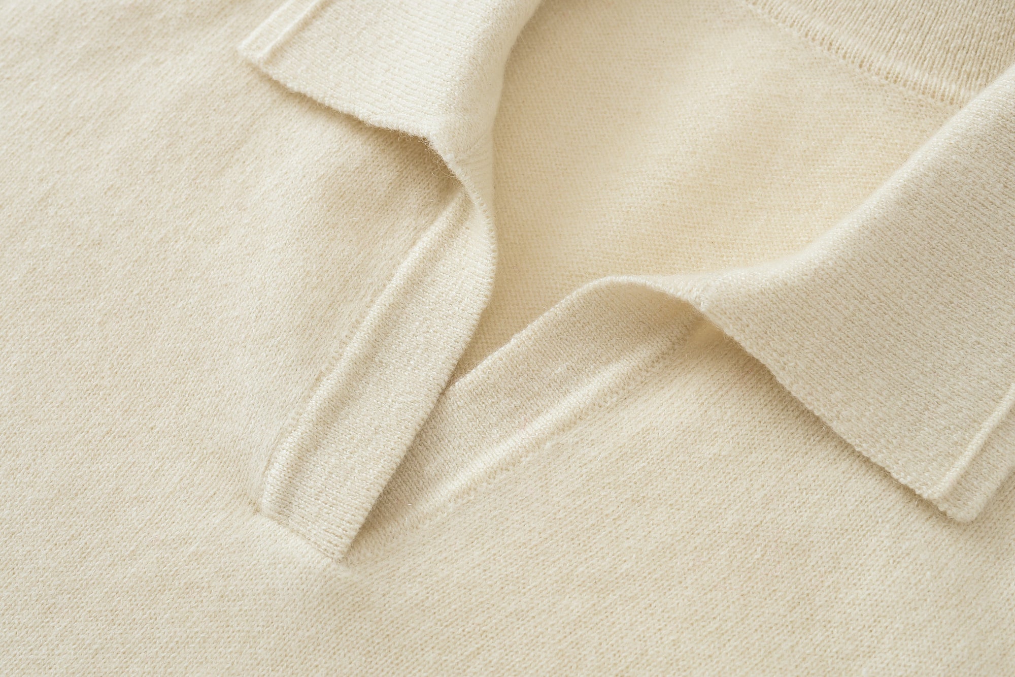 Small Lapel Pullover