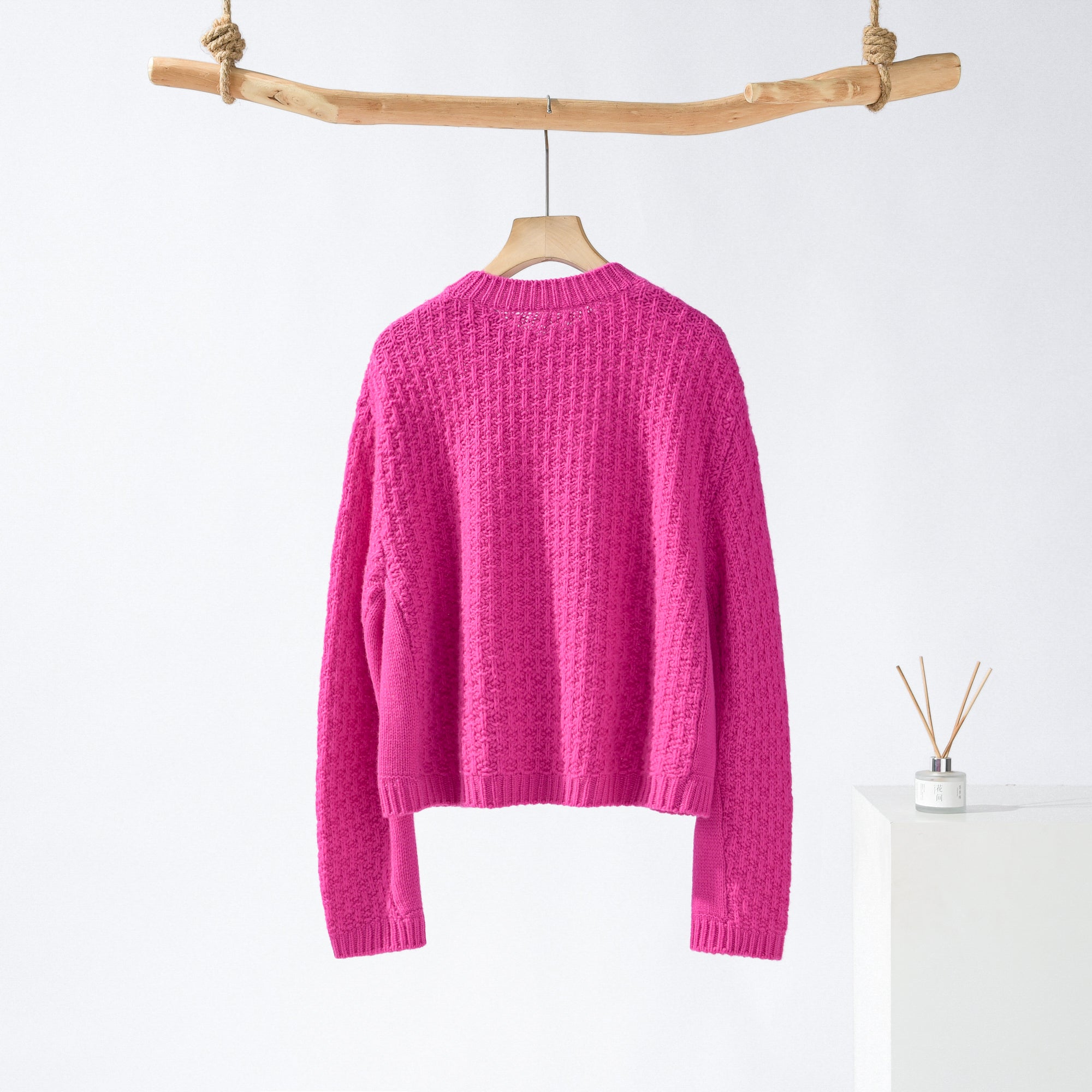 Round Neck Floral Pullover