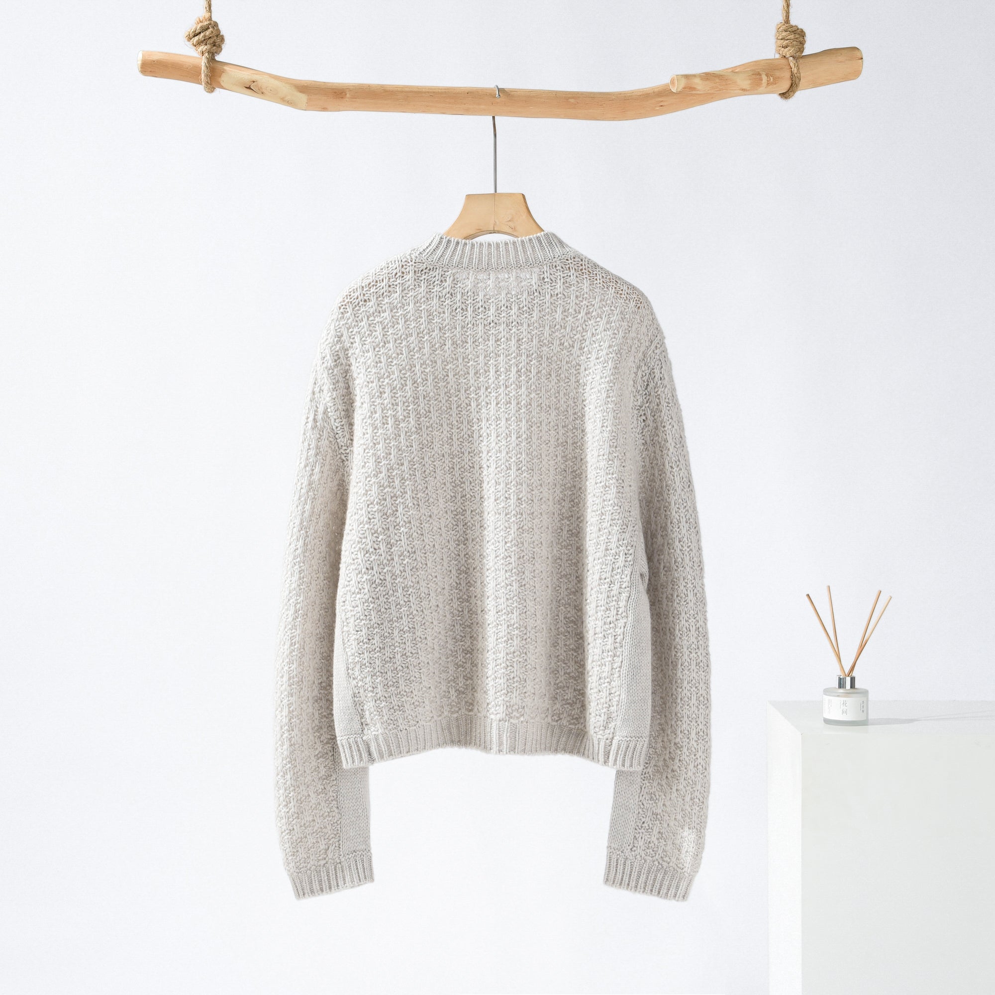 Round Neck Floral Pullover