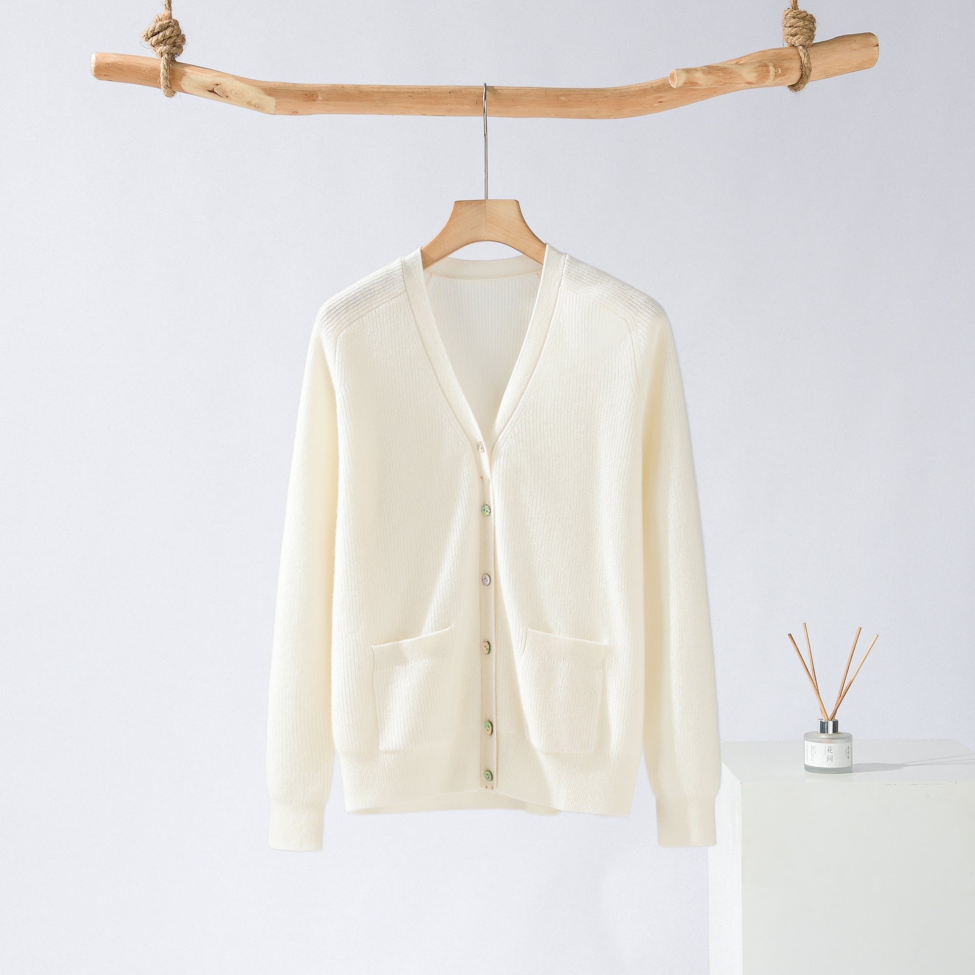 V-Neck Single-Breasted Cardigan