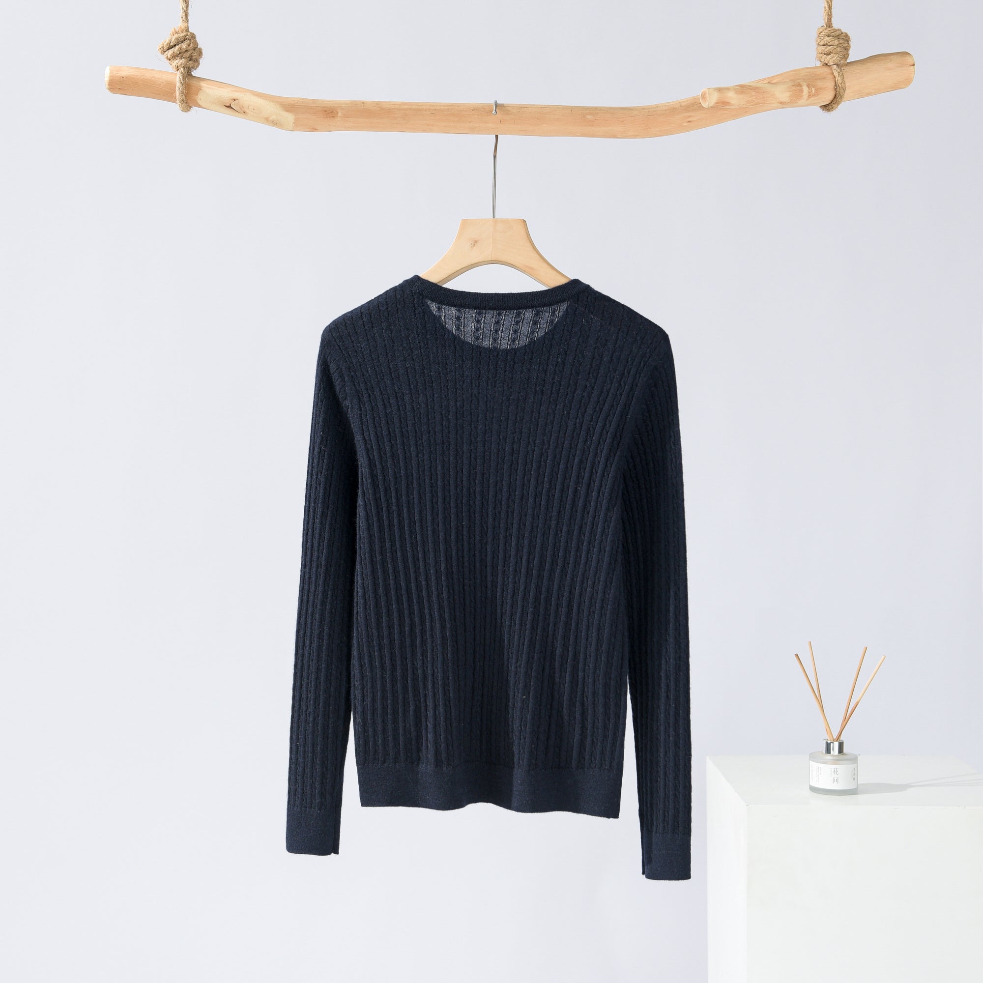 Worsted Crew Neck Cable Pullover