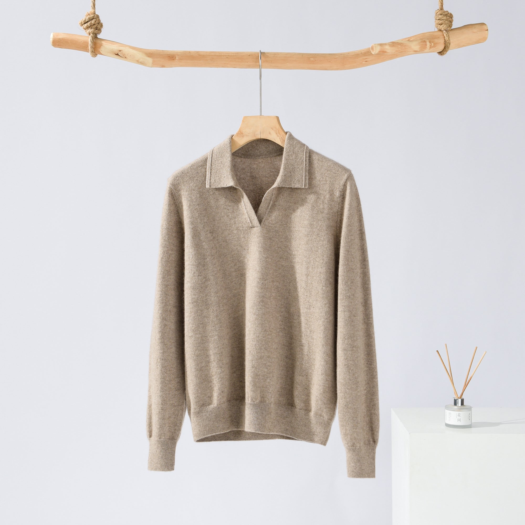 Small Lapel Pullover