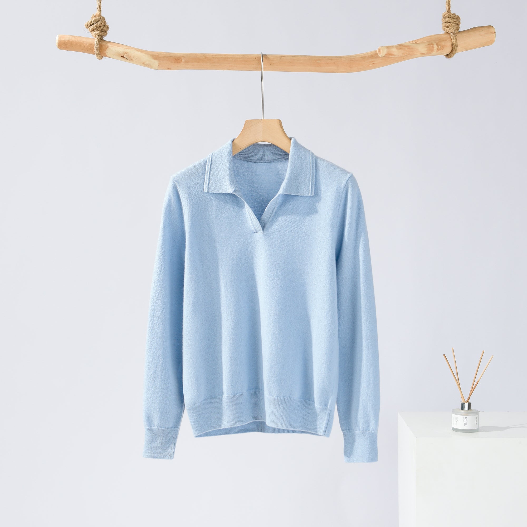 Small Lapel Pullover