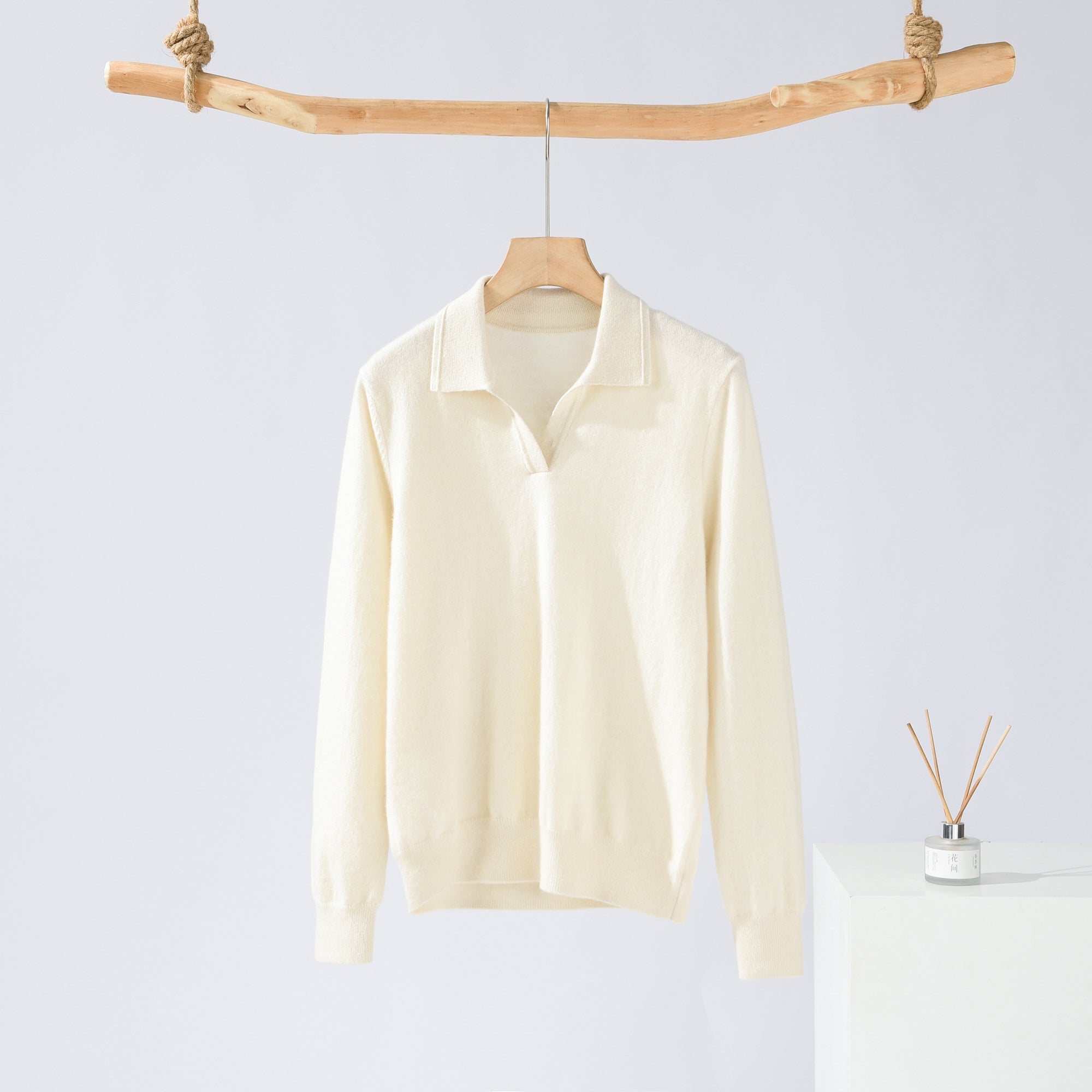 Small Lapel Pullover