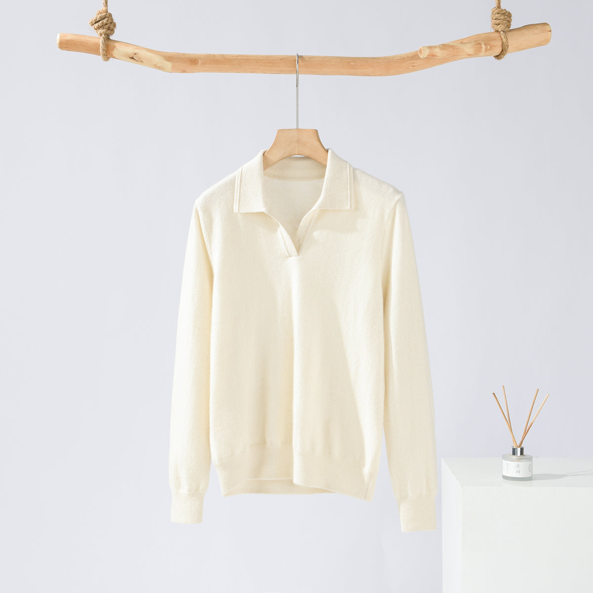 Small Lapel Pullover