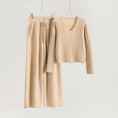 Thickened V-neck Pullover And Banana Pants