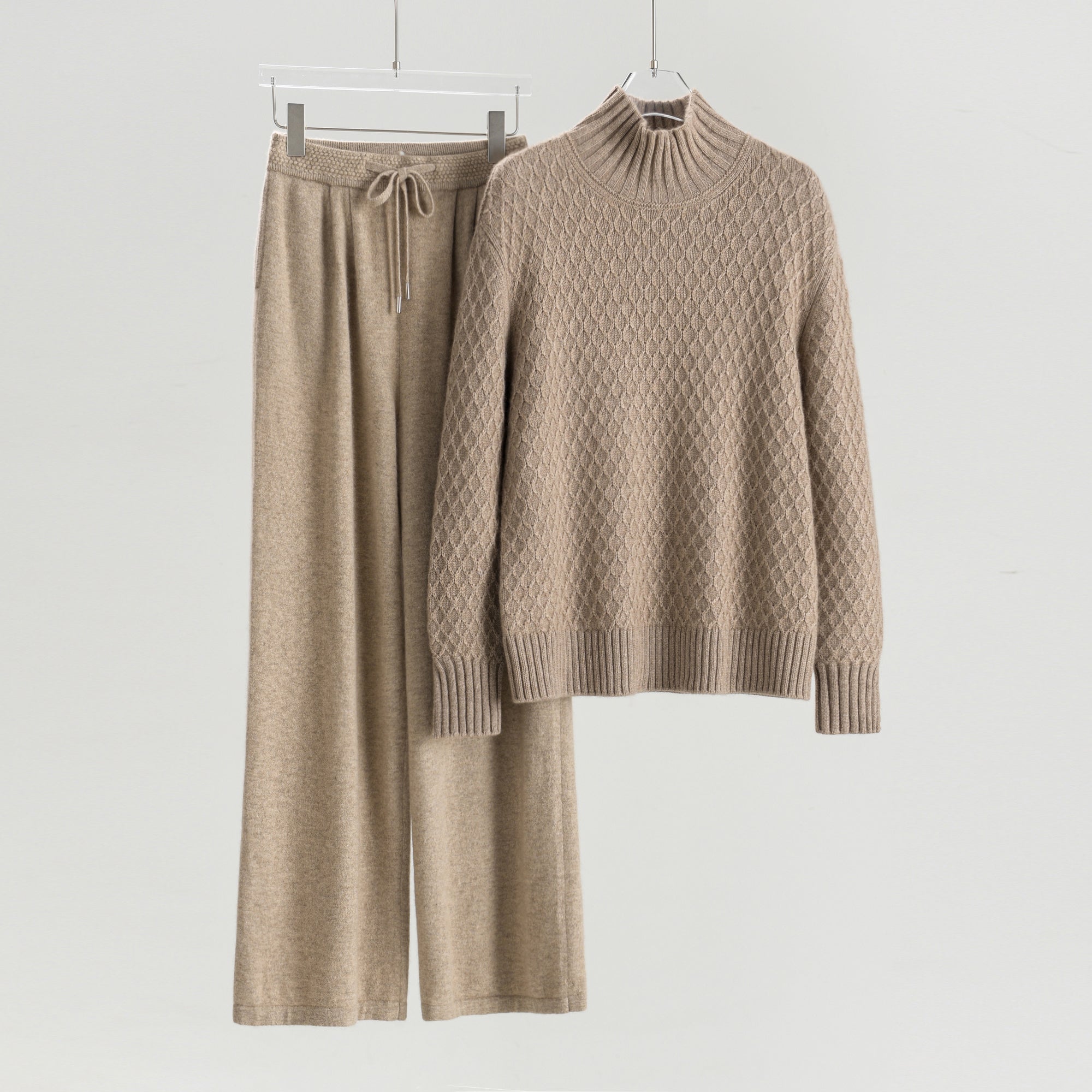 Turtleneck Sweater with Floral Pattern and Single-Sided Casual Pants