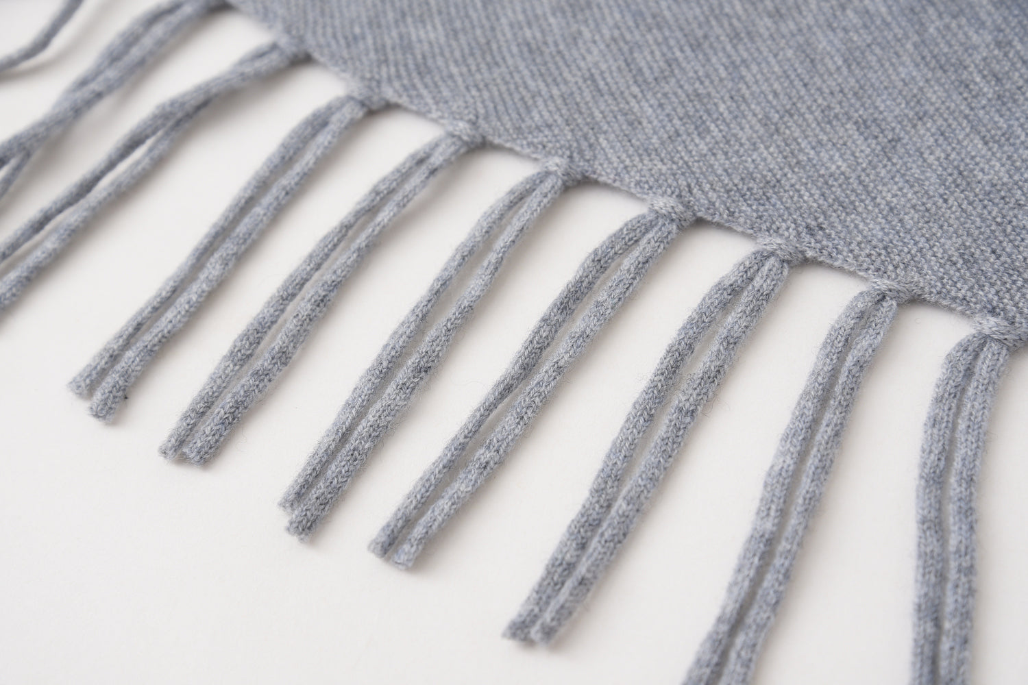 Double Reverse Stitch Tassel Shawl