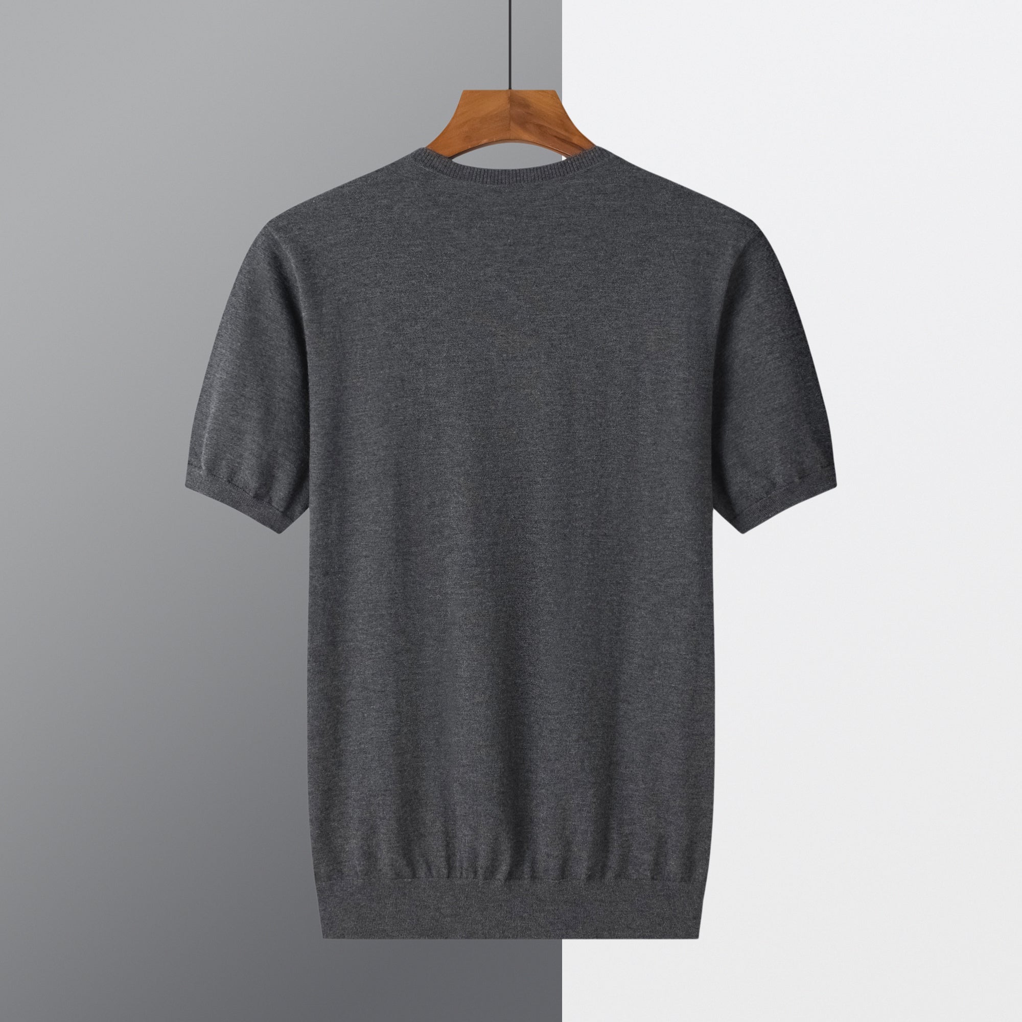 Round Neck Short Sleeves