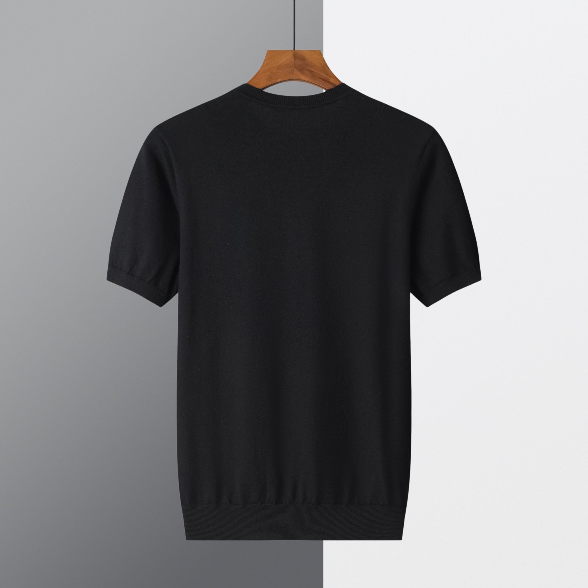 Round Neck Short Sleeves